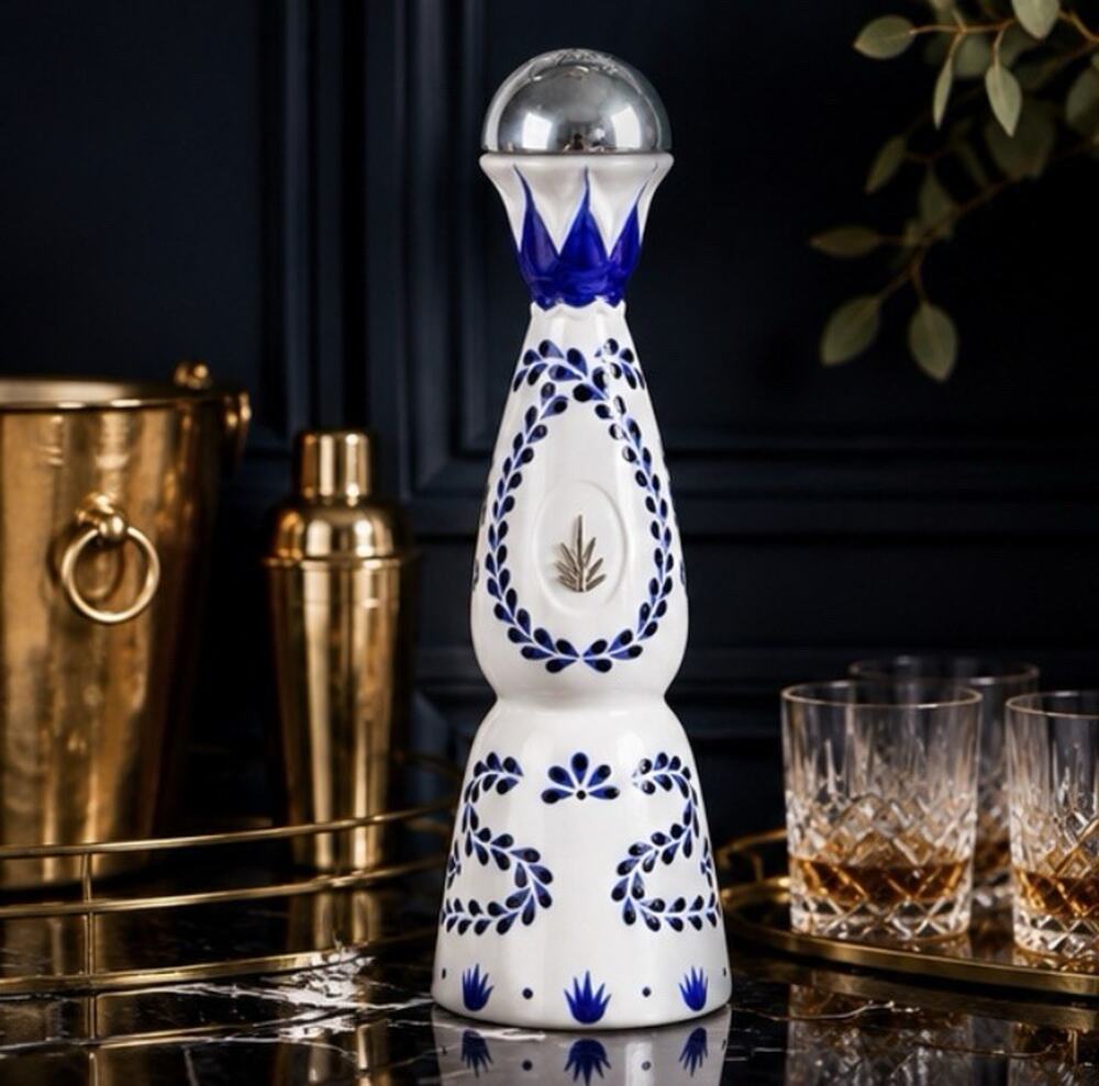 Clase Azul Reposado 750ml Empty Ceramic Tequila Decanter 2018 Mexico Bell Top